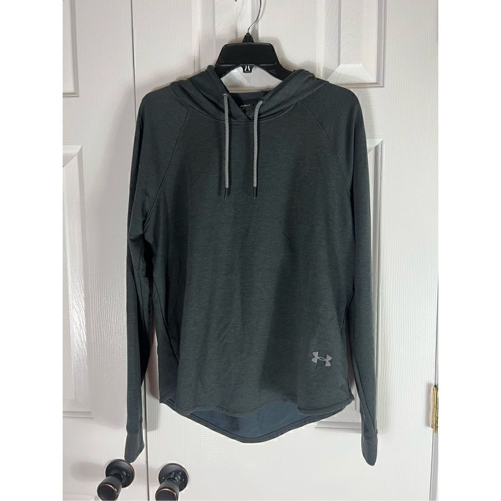 NWT Underarmour Womens Grey Pullover Size L